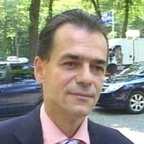 PNL i-a cerut preşedintelui Băsescu s-o suspende din funcţie pe Ridzi