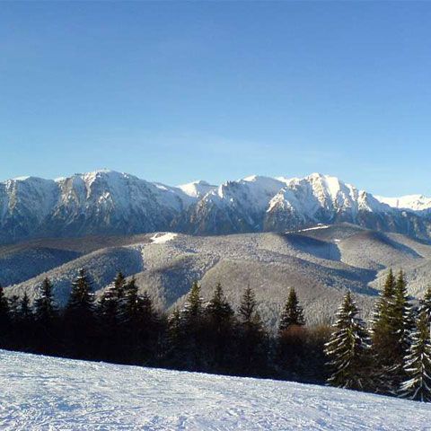 Cele şase pârtii de schi din Azuga vor avea o instalaţie de zăpadă artificială, de 2,5 milioane euro