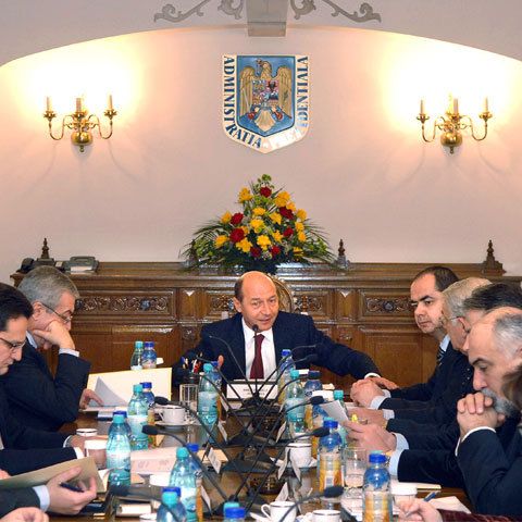CSAT s-a reunit în şedinţă. Traian Băsescu va face declaraţii la ora 16