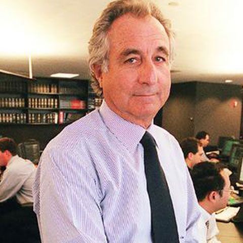 Bernard Madoff, fost director pe Wall Street, condamnat la 150 de ani de închisoare 