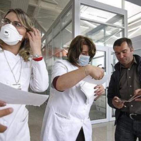 22 de cetăţeni britanici aflaţi în Iaşi sunt în carantină, după ce colegii lor au fost diagnosticaţi cu gripă nouă