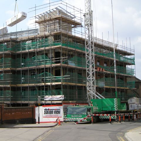 Lucrările din şantiere se vor desfăşura numai sub perdea de apă