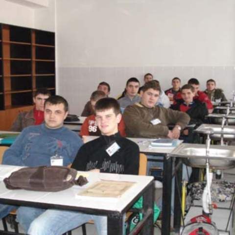 Mai mult de jumătate din elevi au optat pentru specializarea matematică-informatică