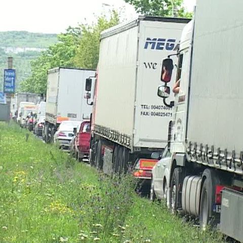 Şoseaua de ocolire a oraşului Deva dă bătăi de cap şoferilor 