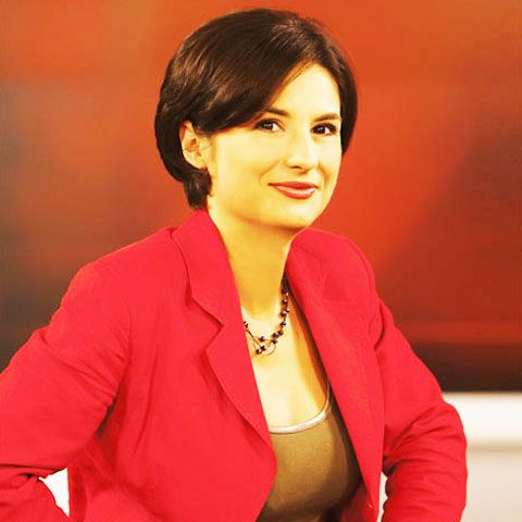 Realitatea te priveşte: Planul anticriză, plata primelor de vacanţă şi a salariilor, demisia ministrului Sârbu şi urmarea anchetei din Vama Siret