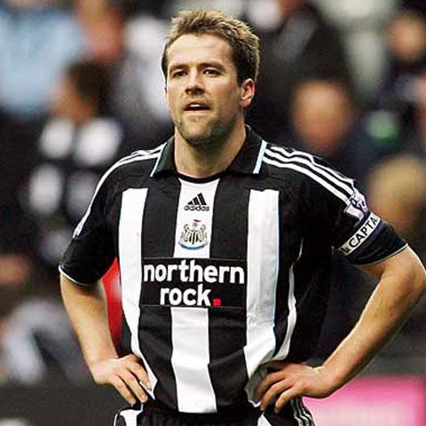 Manchester United a oficializat transferul lui Michael Owen