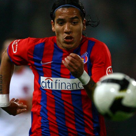 Steaua - Becali spune că echipa care l-a luat pe Pedriel vrea să-l împrumute şi pe Dayro Moreno