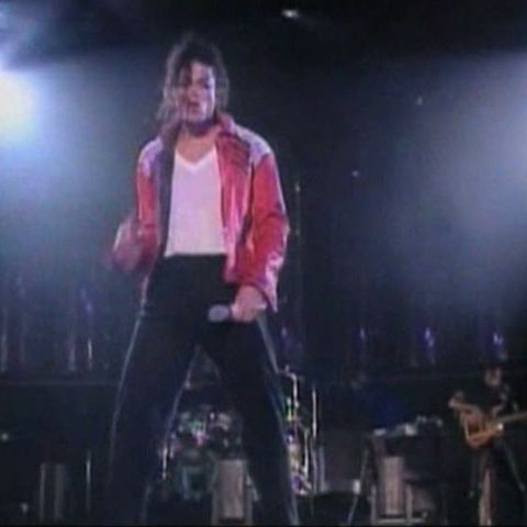 Anchetatorii au descoperit un anestezic foarte puternic în casa lui Michael Jackson 