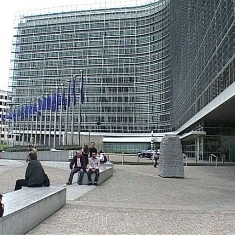 Investitorii străini, pesimişti în legătură cu economia ţării noastre 