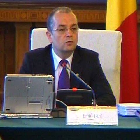 Statul va cere FMI modificarea ţintei de deficit de la 4,6% la 5,5% 