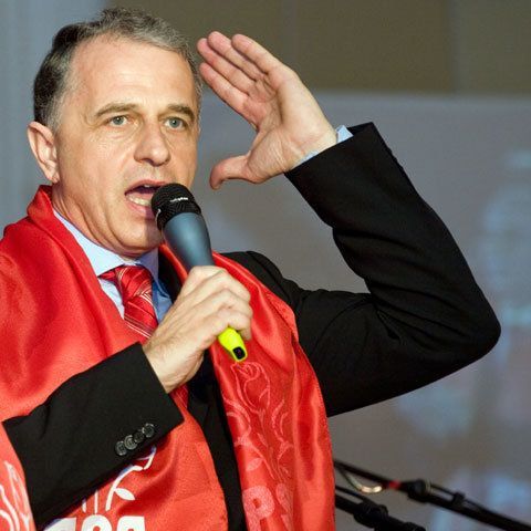 Geoană afirmă că nu are de gând să-i ceară scuze lui Videanu