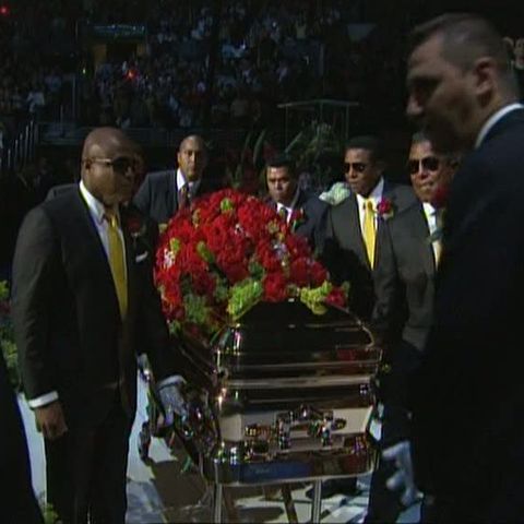 Michael Jackson s-a retras în istorie. VEZI CEREMONIA DE LA STAPLES CENTER