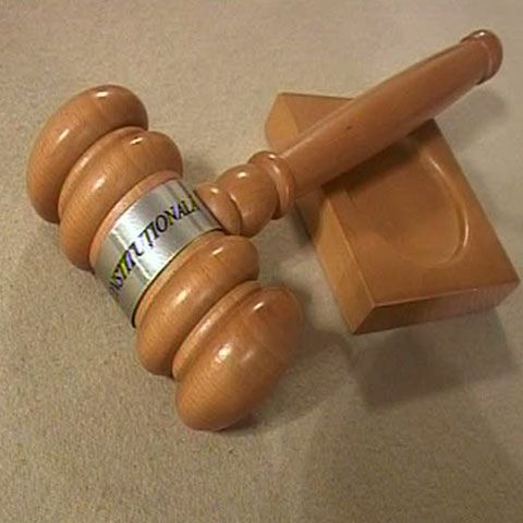 Judecătorii din întreaga ţară şi-au întrerupt activitatea, joi, între orele 9:00 şi 12:00