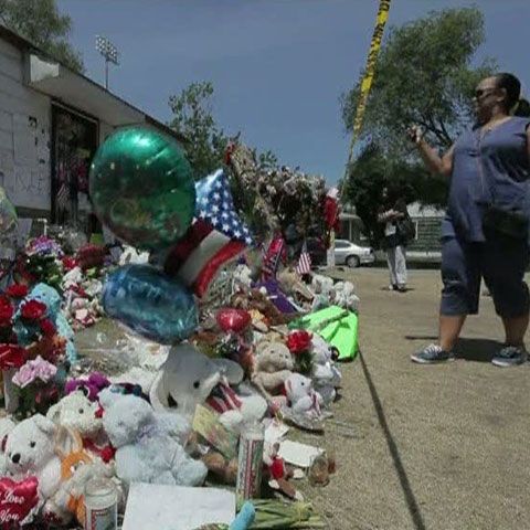 O ceremonie de adio dedicată lui Michael Jackson a avut loc vineri în oraşul natal al starului