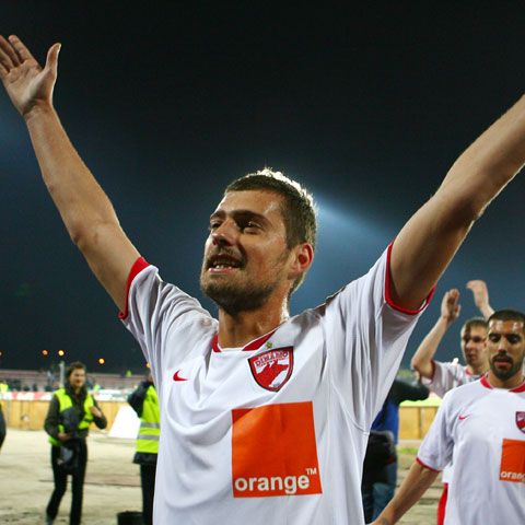 Oficialii lui Standard Liege au discutat cu Auxerre despre transferul lui Tamaş