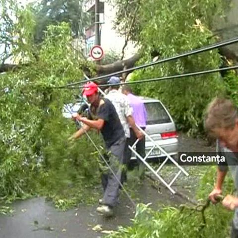 În unele zone ale ţării ploile au început deja să creeze probleme