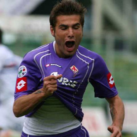 Stranieri - Adrian Mutu joacă fotbal în memoria victimelor exploziei de la Viareggio