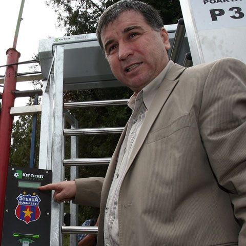 Premieră în fotbalul din România! Steaua a lansat programul de vânzare online a biletelor