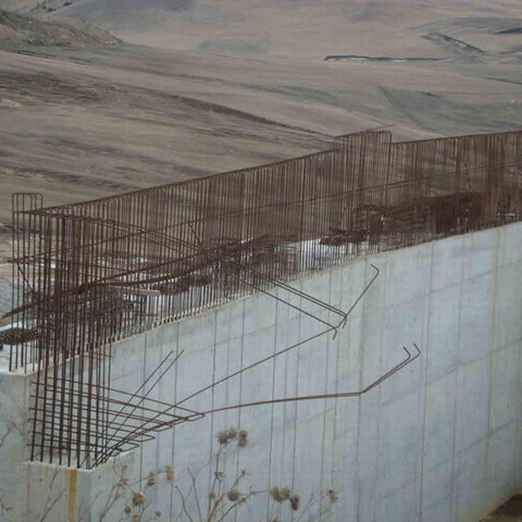 Vezi decalogul muncitorilor români de la Autostrada Transilvania, în care sunt semnalate mai multe nereguli