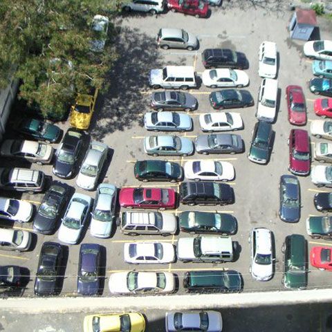 Dalli anunţă că se retrage din parcările bucureştene