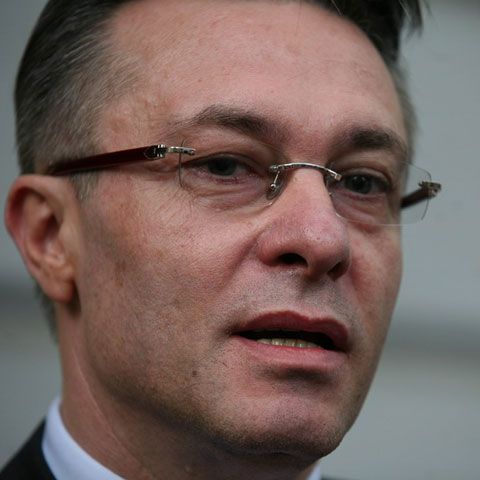Diaconescu: Avem în vedere o restructurare de substanţă la Consulatul de la Chişinău