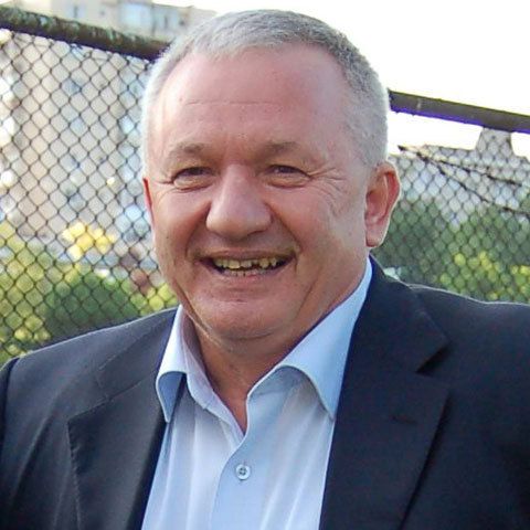 Porumboiu: "Acum să căutăm echipe ca Flamurtare, Flamurmare?"