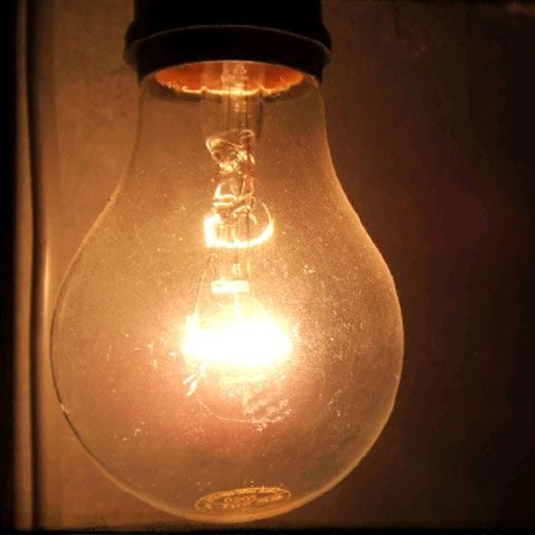 Guvernul vrea să electrifice toate satele şi cătunele până la finele anului 2010