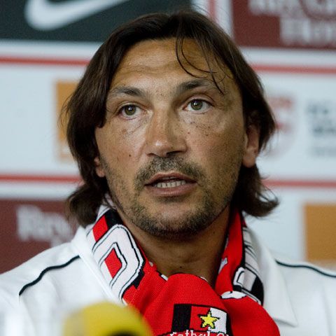 Dinamo - Nicolae Badea îl linişteşte pe Bonetti: "Cu el vom începe noul sezon"