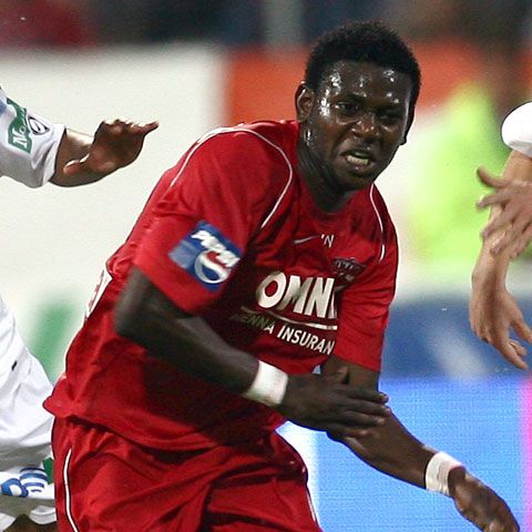 Ze Kalanga a revenit la Dinamo cu trei săptămâni întârziere