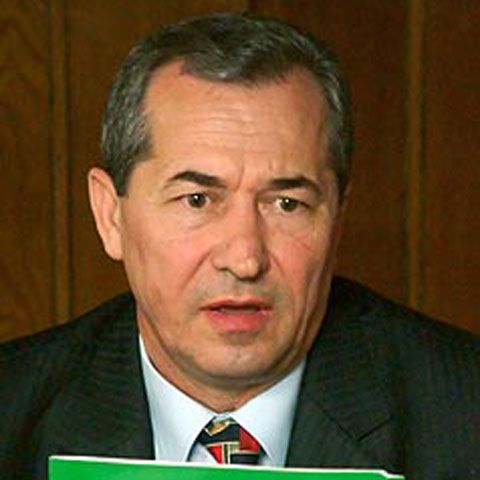 ANRE: Energia electrică s-ar putea ieftini cu 5-10%, către sfârşitul anului