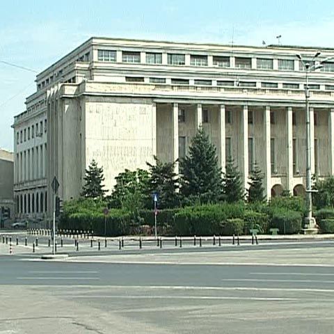 Un fost angajat al Guvernului şi-a câştigat în instanţă locul de muncă