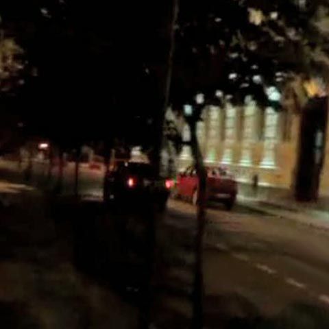 O cursă ilegală de maşini a fost supravegheată chiar de poliţiştii comunitari, la Arad