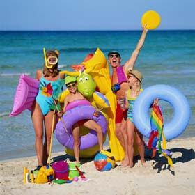 Vreme perfectă pentru plajă pe litoral, însă ploioasă la munte, în acest weekend