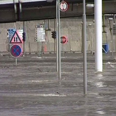 Şase oameni au murit în timpul furtunilor din Polonia şi Cehia