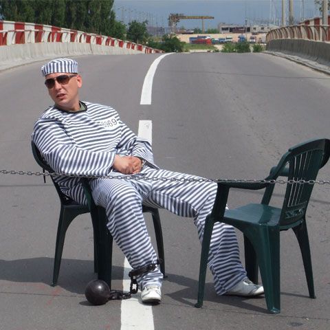 Braşoveanul care a blocat de 22 de ori şoseaua de intrare în oraş a fost eliberat din arest