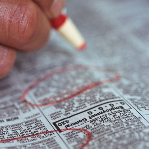 Unul din trei români se teme că-şi va pierde locul de muncă din cauza crizei