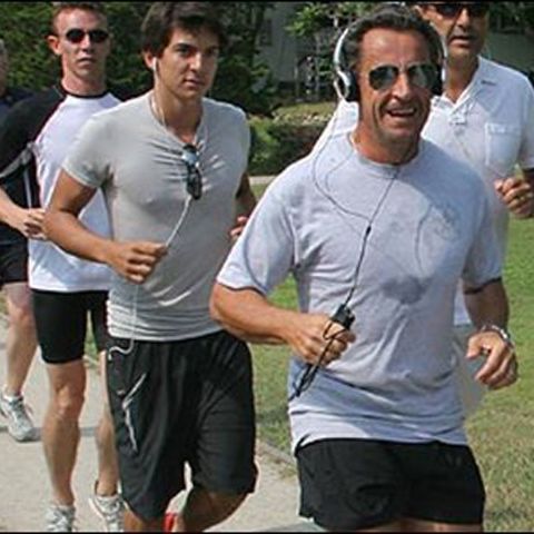 Preşedintele Franţei, Nicolas Sarkozy, internat de urgenţă