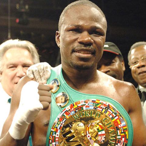 Vernon Forrest, campionul mondial la box, categoria super-mijlocie, a fost ucis cu focuri de armă