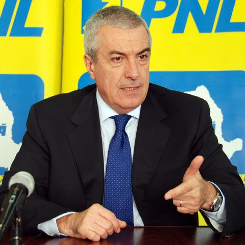 Tăriceanu a făcut plângere penală pe numele liderului grupului PD-L din Camera Deputaţilor