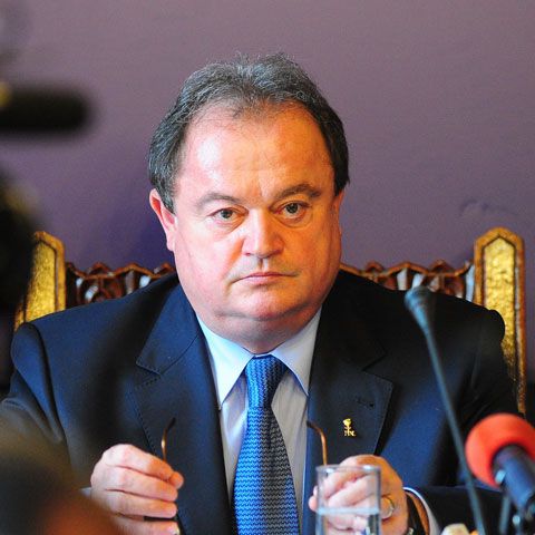 Blaga: PD-L nu intenţionează să modifice numărul de semnături pentru independenţi la prezidenţiale