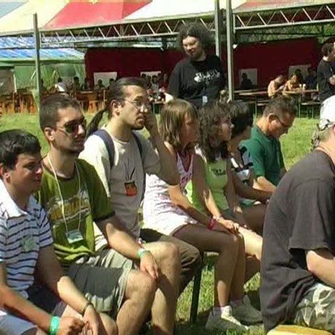 O tabără de maghiari din Harghita are ca invitat un extremist din Ungaria