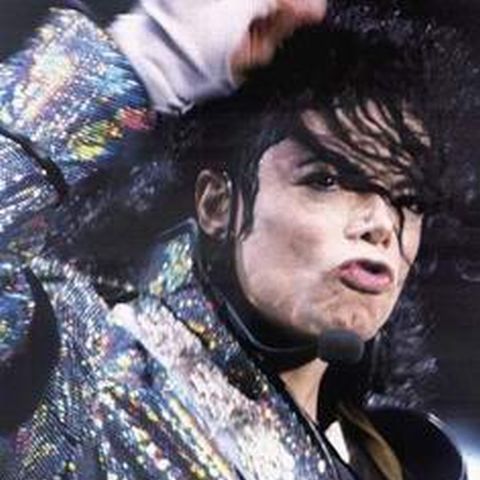 REALITATEA pe NET: Deţinuţii unei închisori din Filipine îi aduc un omagiu lui Michael Jackson