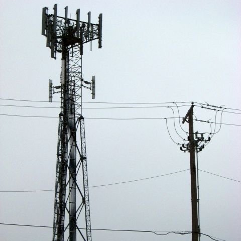 UE eliberează un spectru de frecvenţe radio pentru servicii de comunicaţii mobile mai rapide