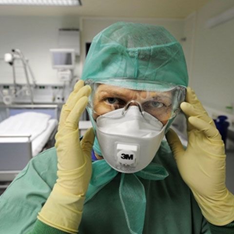 Gripa porcină a închis căminele studenţeşti din Braşov