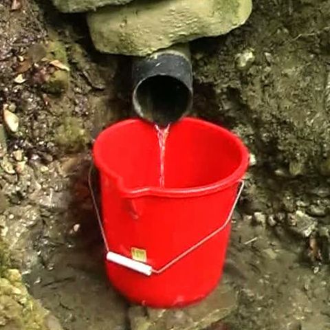 Aproape 100 de oameni din Sinaia nu au apă curentă 