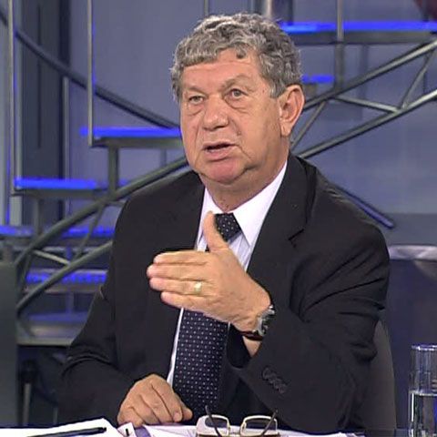 Consumul de energie electrică a scăzut cu 15% în primele şase luni ale anului