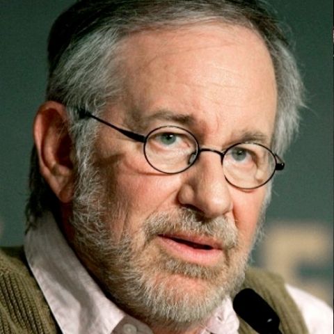 Agentul secret Matt Helm ar putea fi noul subiect de film al lui Spielberg 