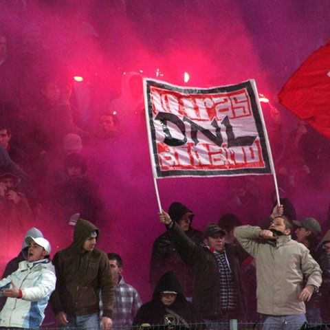 Echipele din Liga I nu mai au voie să organizeze deplasări pentru galerii! Cum comentaţi?