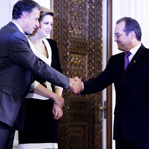 Cât credeţi că va mai rezista actuala Coaliţie?