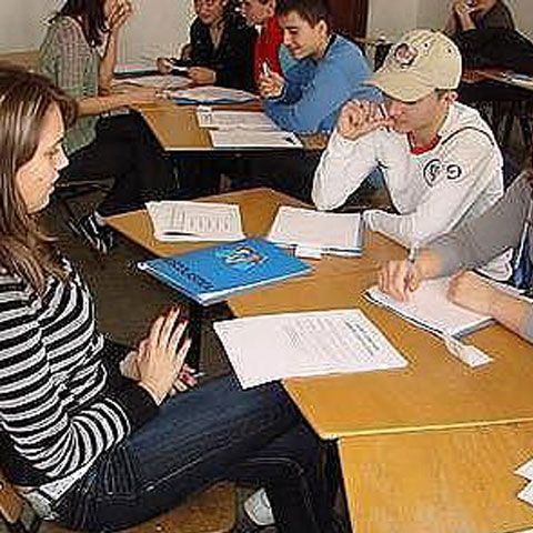 Grupa pregătitoare şi liceul ar putea deveni obligatorii  